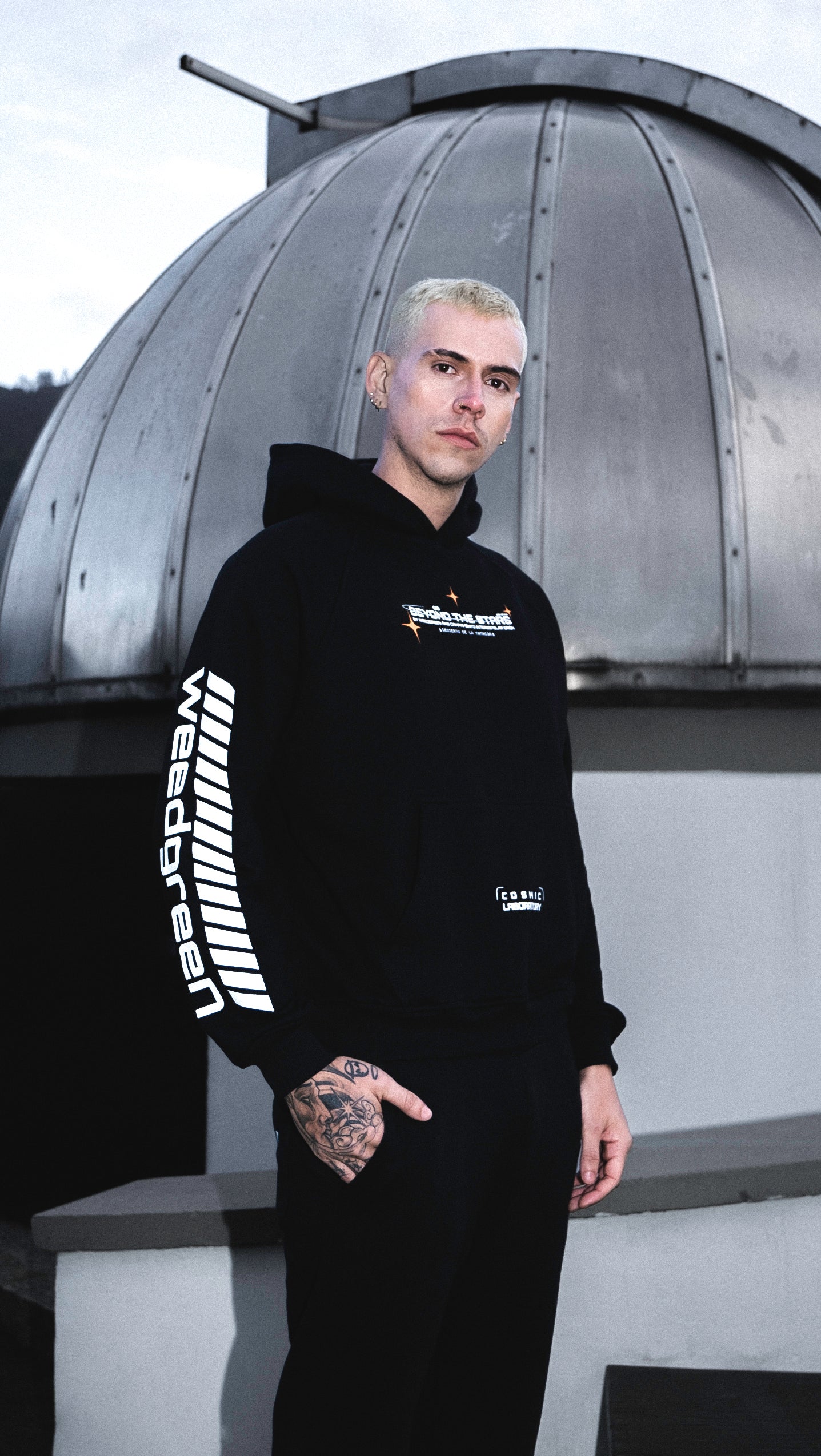 HOODIE NEBULOSA NEGRO - Image 4